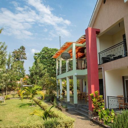Silver Oaks Hotel Boma Fort Portal Eksteriør bilde