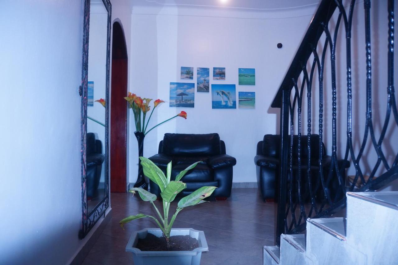Silver Oaks Hotel Boma Fort Portal Eksteriør bilde