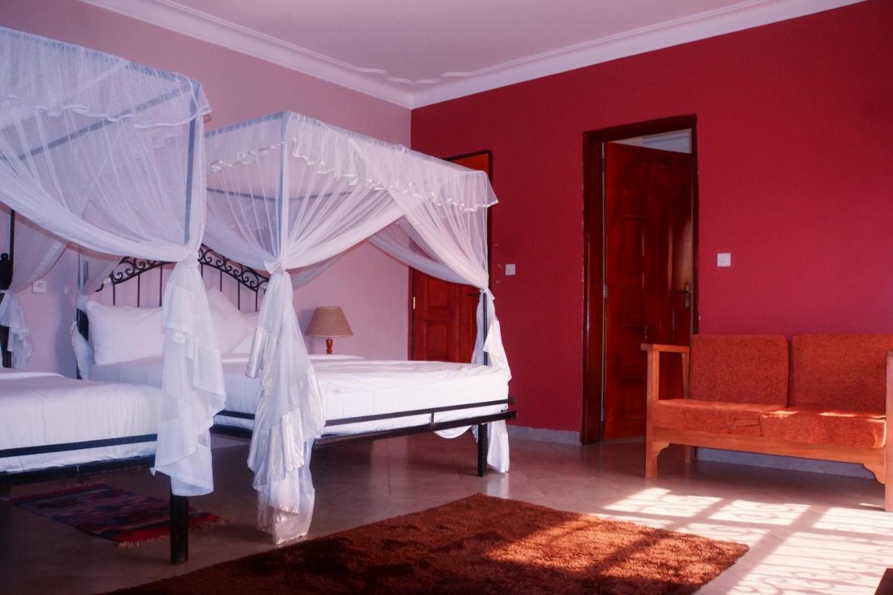 Silver Oaks Hotel Boma Fort Portal Eksteriør bilde