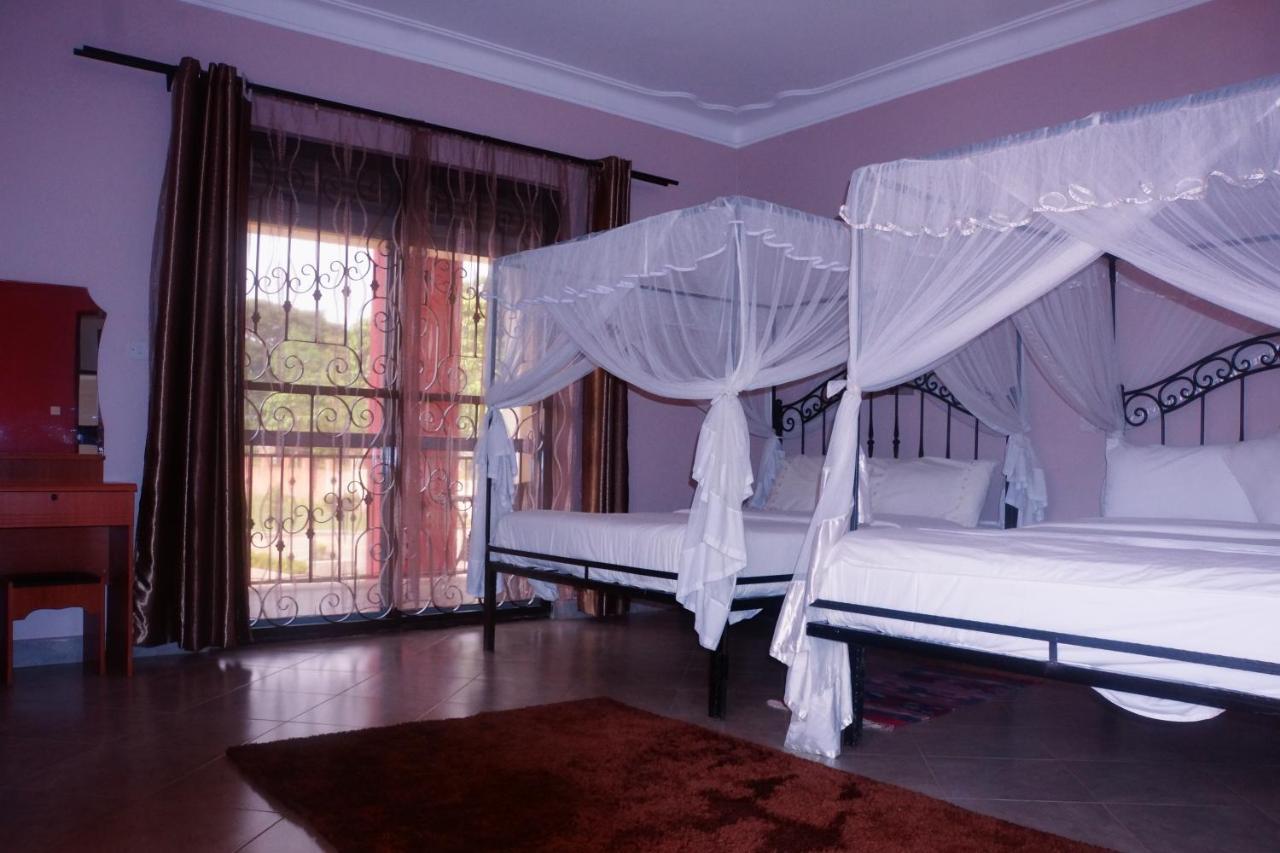 Silver Oaks Hotel Boma Fort Portal Eksteriør bilde
