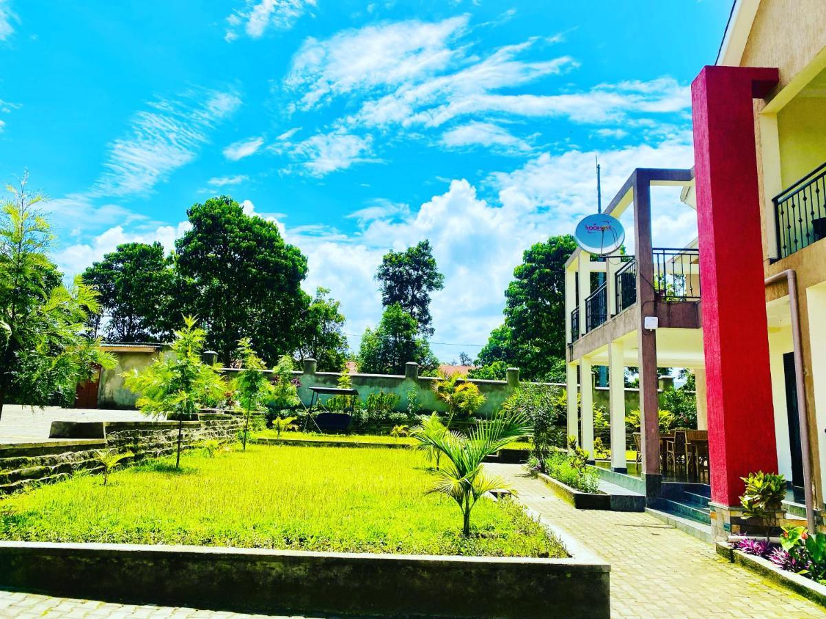 Silver Oaks Hotel Boma Fort Portal Eksteriør bilde