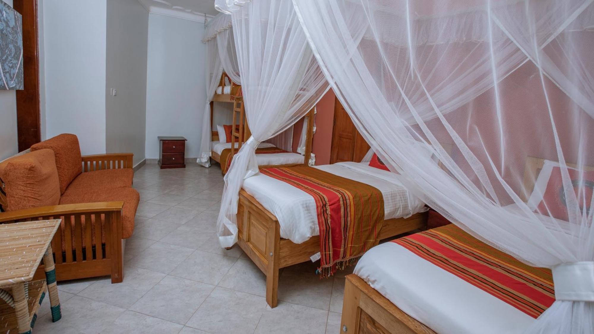Silver Oaks Hotel Boma Fort Portal Eksteriør bilde