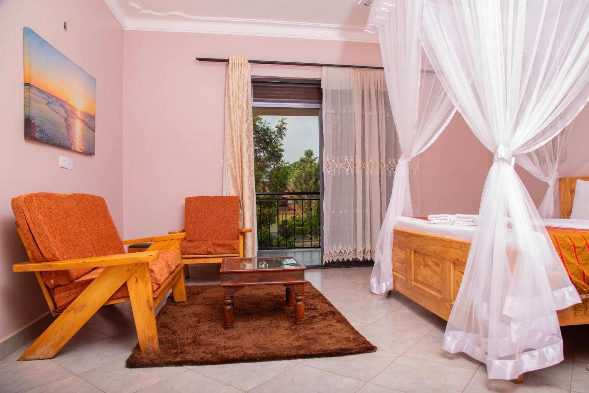 Silver Oaks Hotel Boma Fort Portal Eksteriør bilde